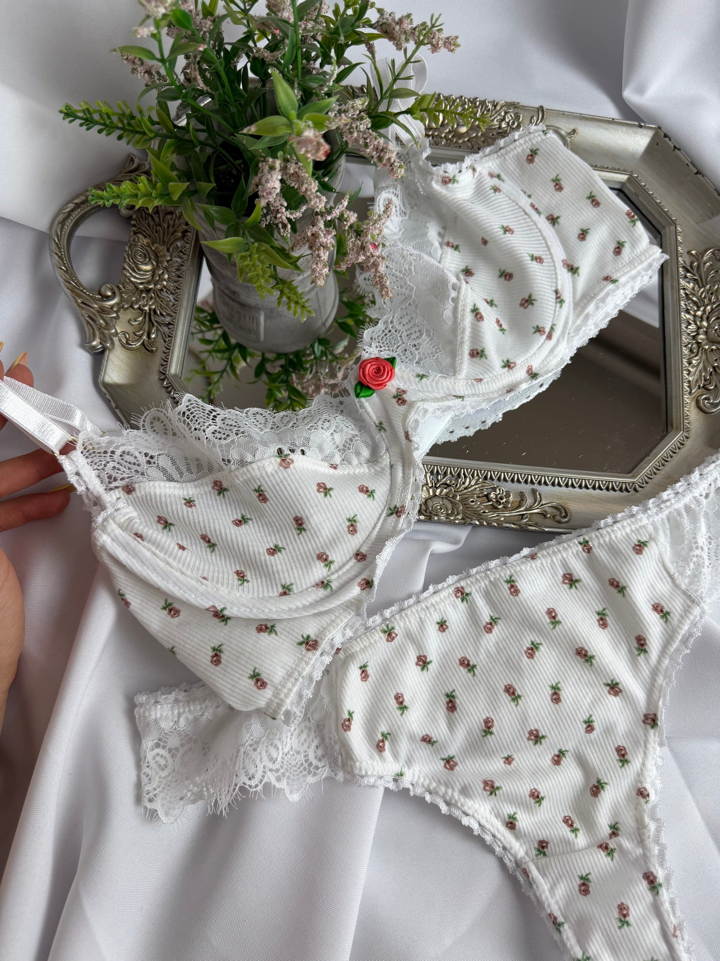 Set de Lencería Ref. FLORA